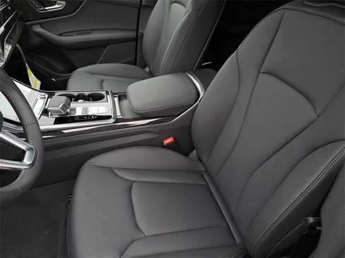 New 2026 Audi Q8 Premium Plus image 18
