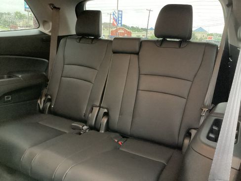 Used 2021 Honda Pilot Touring image 30