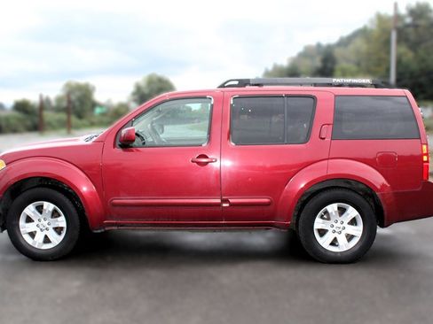 Used 2006 Nissan Pathfinder LE w/ (U01) LE Navigation Pkg image 4