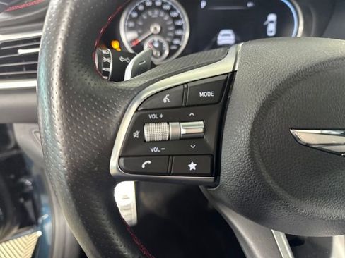 Used 2023 Genesis G70 2.0T w/ Sport Prestige Package image 15