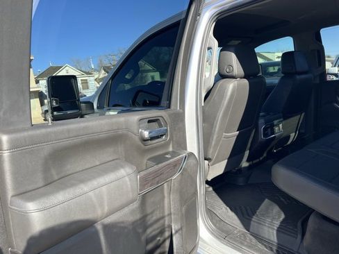 Used 2022 Chevrolet Silverado 2500 LTZ w/ LTZ Plus Package image 31