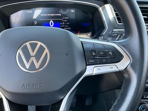Used 2024 Volkswagen Tiguan SE FWD image 23
