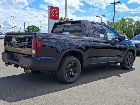 New 2026 Honda Ridgeline Black Edition image 3