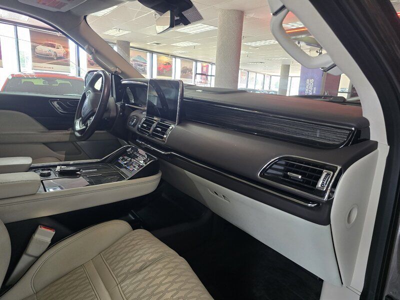 Used 2018 Lincoln Navigator L Black Label AWD/4WD image 19