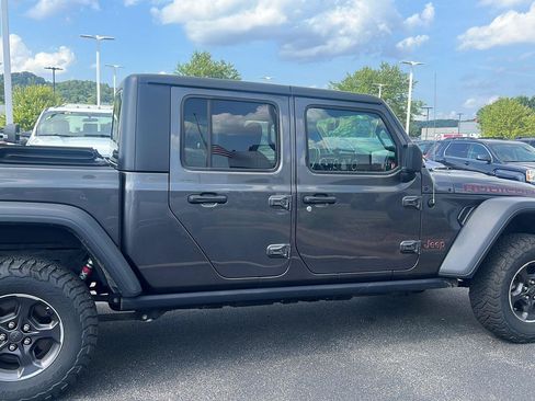 Used 2021 Jeep Gladiator Rubicon AWD/4WD image 6