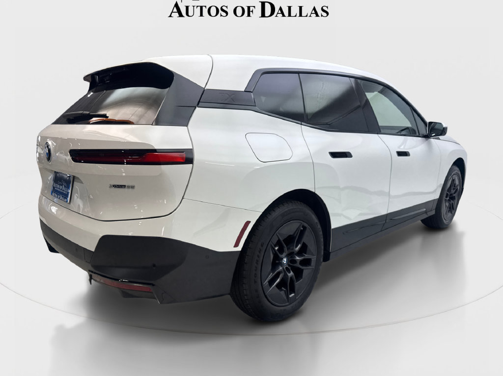 Used 2024 BMW iX xDrive50 w/ Convenience Package AWD/4WD image 7