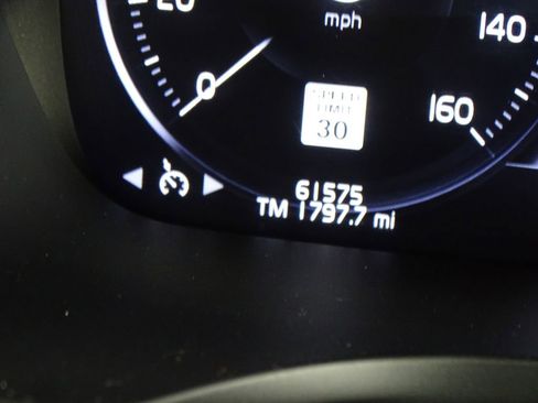 Used 2019 Volvo S60 T5 Momentum w/ Multimedia Package image 43