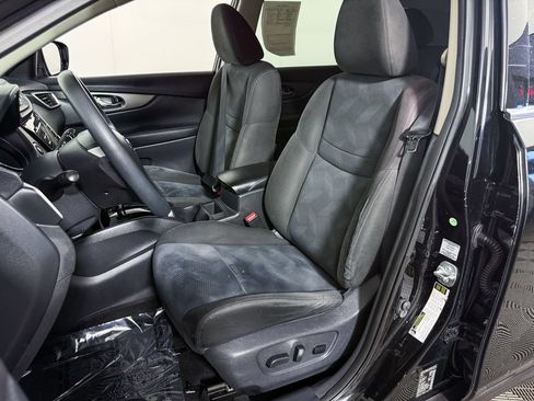 Used 2015 Nissan Rogue SV FWD image 11