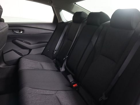 Certified 2025 Honda Accord SE image 31