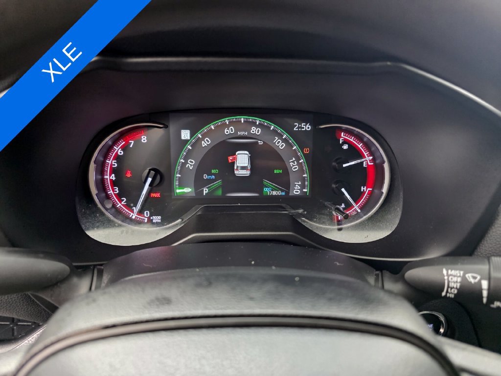 Used 2025 Toyota RAV4 XLE w/ Convenience Package FWD image 21