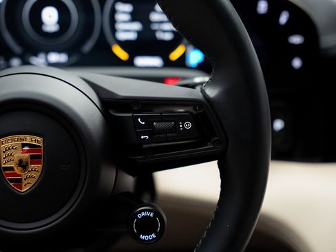 Used 2023 Porsche Taycan 4S image 43