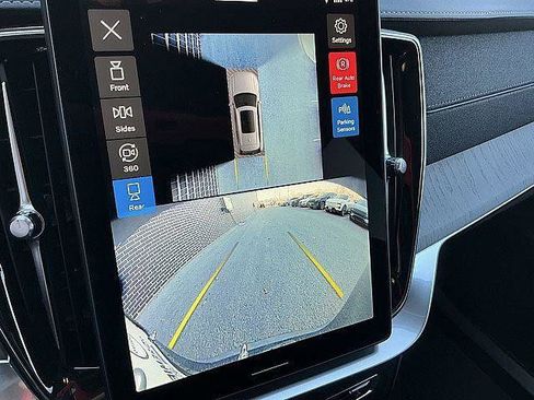 New 2026 Volvo XC90 T8 Ultra w/ Protection Package Premier AWD/4WD image 21