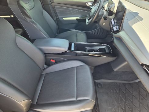 Used 2023 Volkswagen ID.4 Pro S RWD image 12