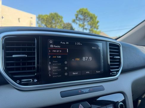 Used 2021 Kia Sportage EX FWD image 23