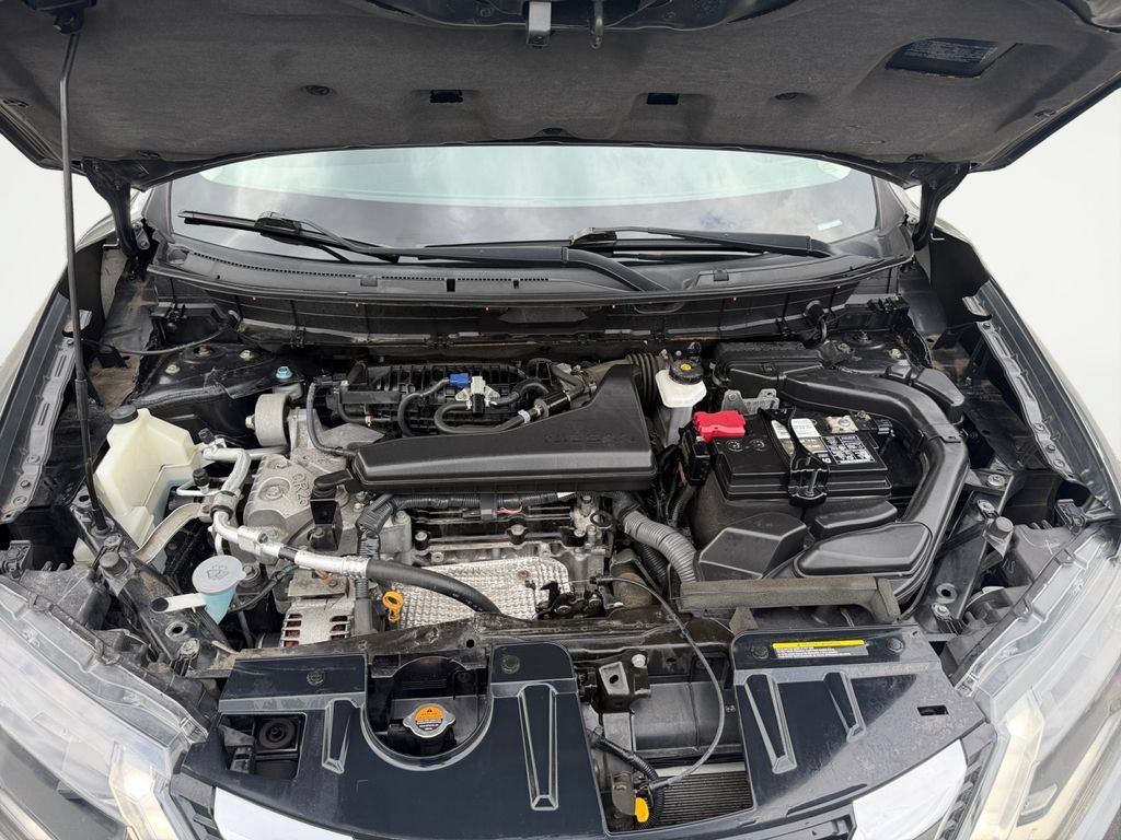 Used 2020 Nissan Rogue SV AWD/4WD image 18