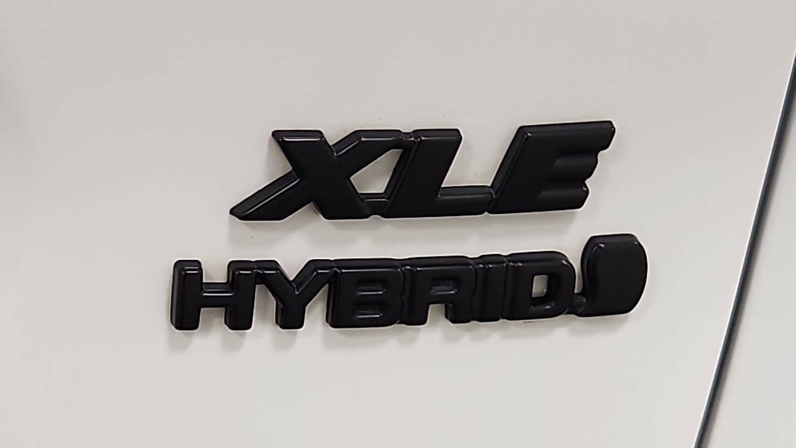 Certified 2024 Toyota RAV4 XLE AWD/4WD image 28