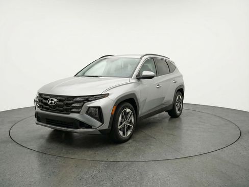 Used 2025 Hyundai Tucson SEL AWD/4WD image 3
