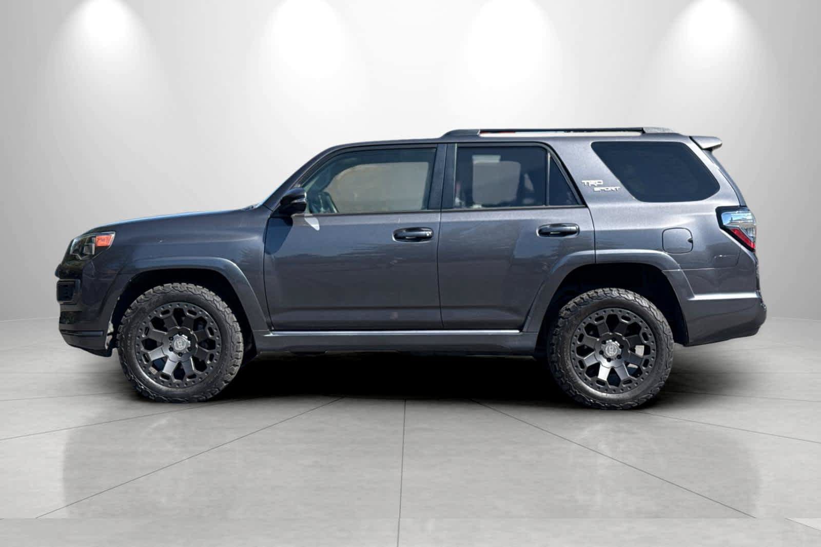 Used 2023 Toyota 4Runner TRD Sport w/ Technology Package AWD/4WD image 5