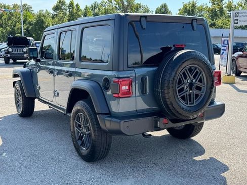 Used 2024 Jeep Wrangler Unlimited Sport AWD/4WD image 6