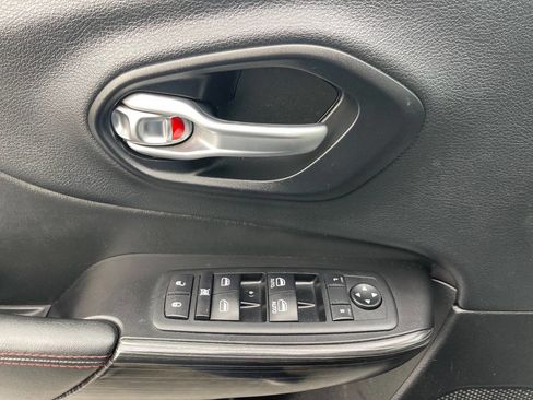 Used 2015 Jeep Cherokee Trailhawk w/ Leather Interior Group image 27