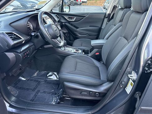 Used 2023 Subaru Forester Premium image 10