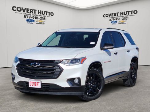 Used 2021 Chevrolet Traverse Premier w/ Redline Edition FWD image 1
