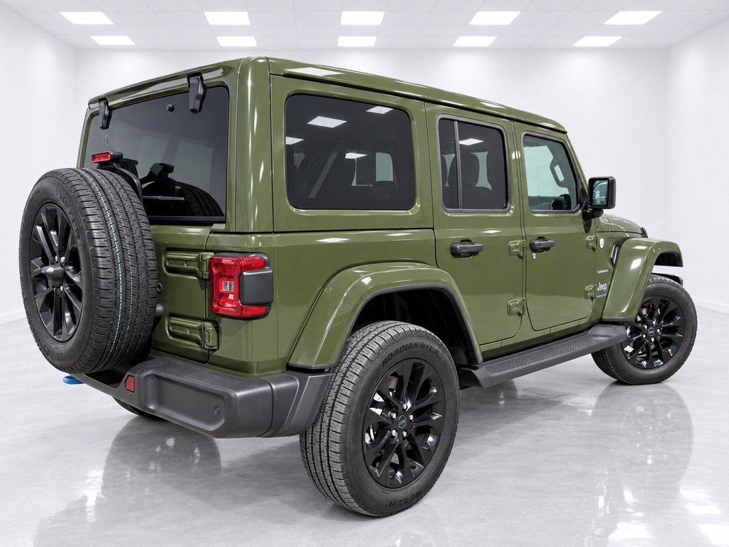 Used 2024 Jeep Wrangler Unlimited Sahara w/ Safety Group AWD/4WD image 13