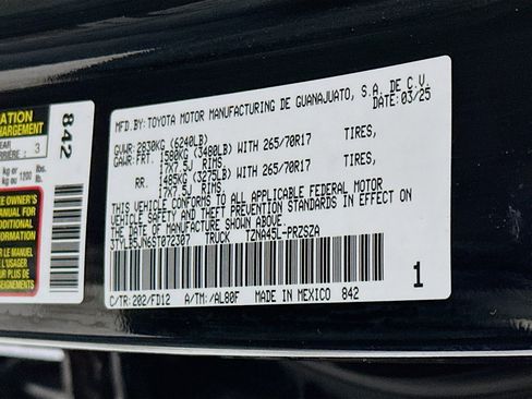 Used 2025 Toyota Tacoma TRD Off-Road image 12