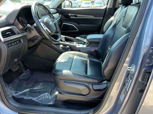 Used 2022 Kia Telluride LX AWD/4WD image 18
