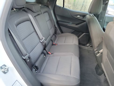 Used 2025 Chevrolet Equinox LT image 23