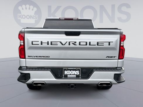Used 2022 Chevrolet Silverado 1500 RST w/ LPO, Blackout Package AWD/4WD image 5