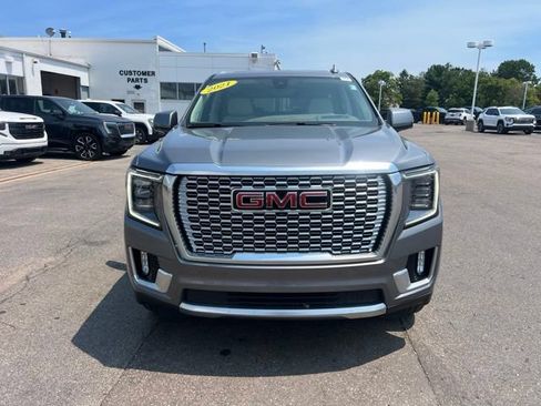 Used 2021 GMC Yukon Denali w/ Advanced Technology Package AWD/4WD image 2