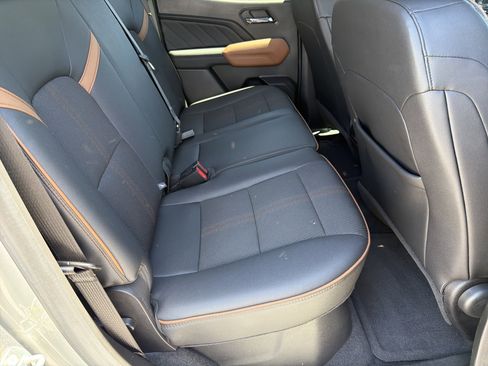 Used 2023 GMC Canyon AT4 AWD/4WD image 18