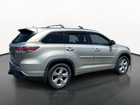 Used 2016 Toyota Highlander Limited AWD/4WD image 3