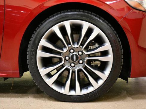 Used 2019 Lincoln Continental Select w/ Continental Climate Package image 61