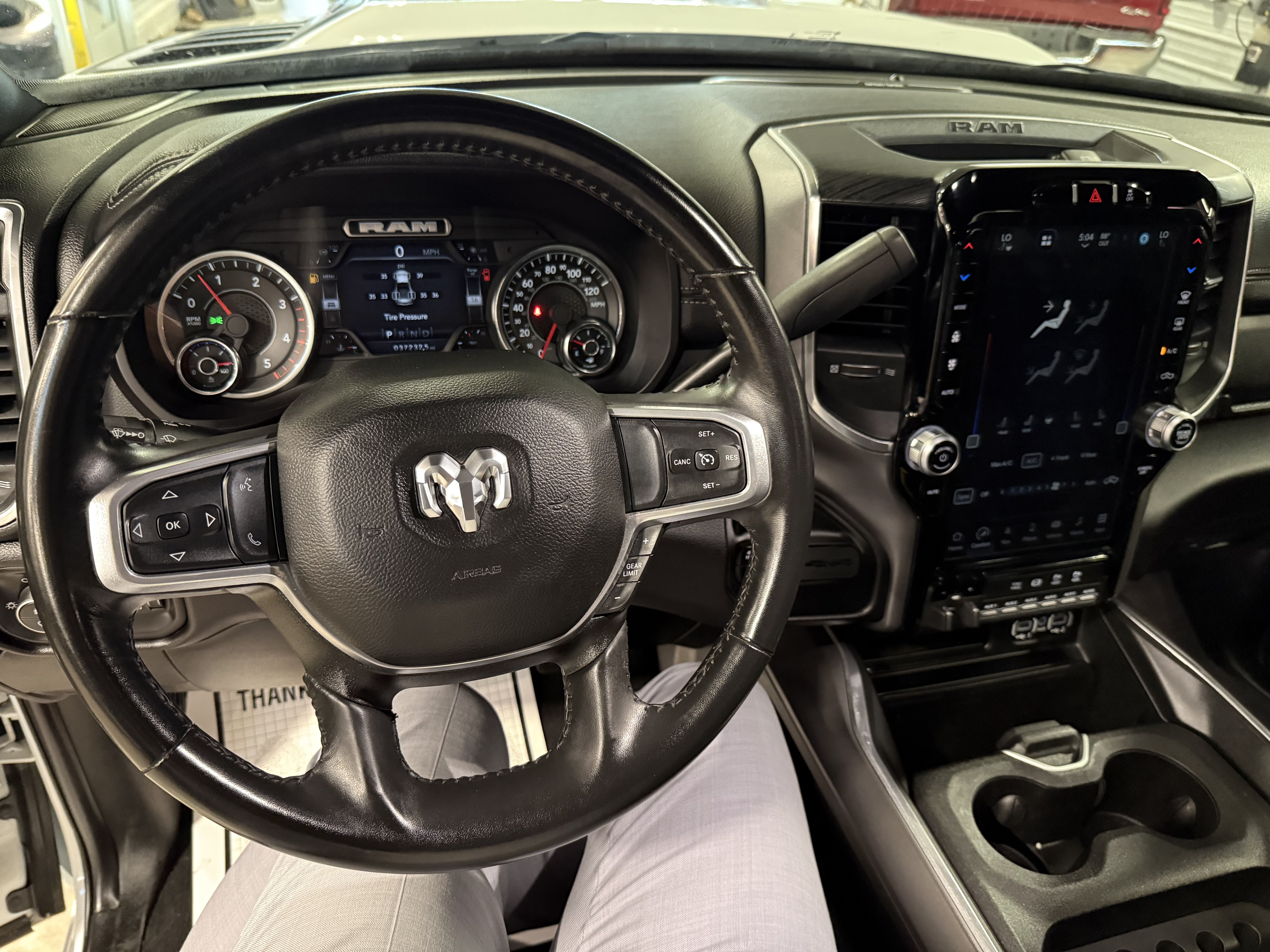 Used 2023 RAM 3500 Laramie AWD/4WD image 50