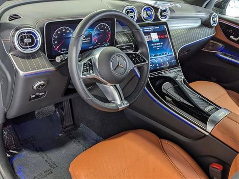 Used 2023 Mercedes-Benz GLC 300 4MATIC image 10