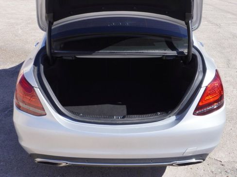 Used 2020 Mercedes-Benz C 300 Sedan image 6