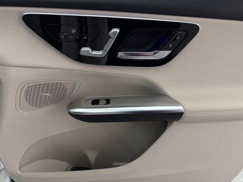 Certified 2026 Mercedes-Benz GLC 300 image 21