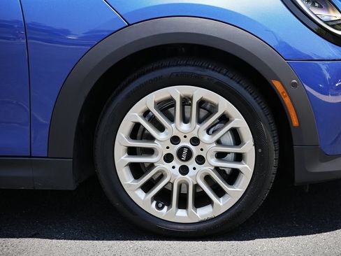 Used 2025 MINI Cooper S FWD image 4