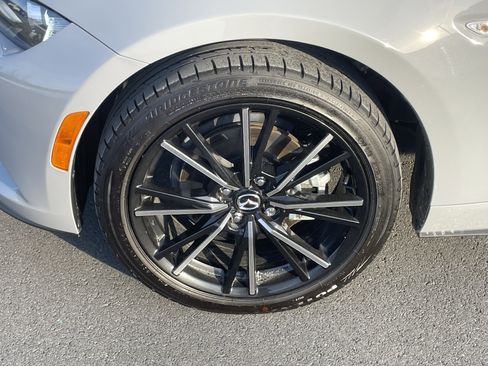 Used 2025 MAZDA MX-5 Miata RF Grand Touring w/ Weather Package image 11