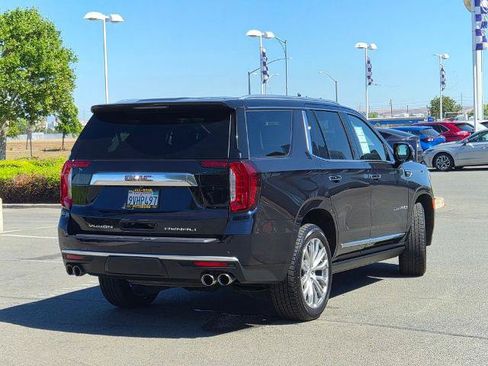 Used 2023 GMC Yukon Denali RWD image 4