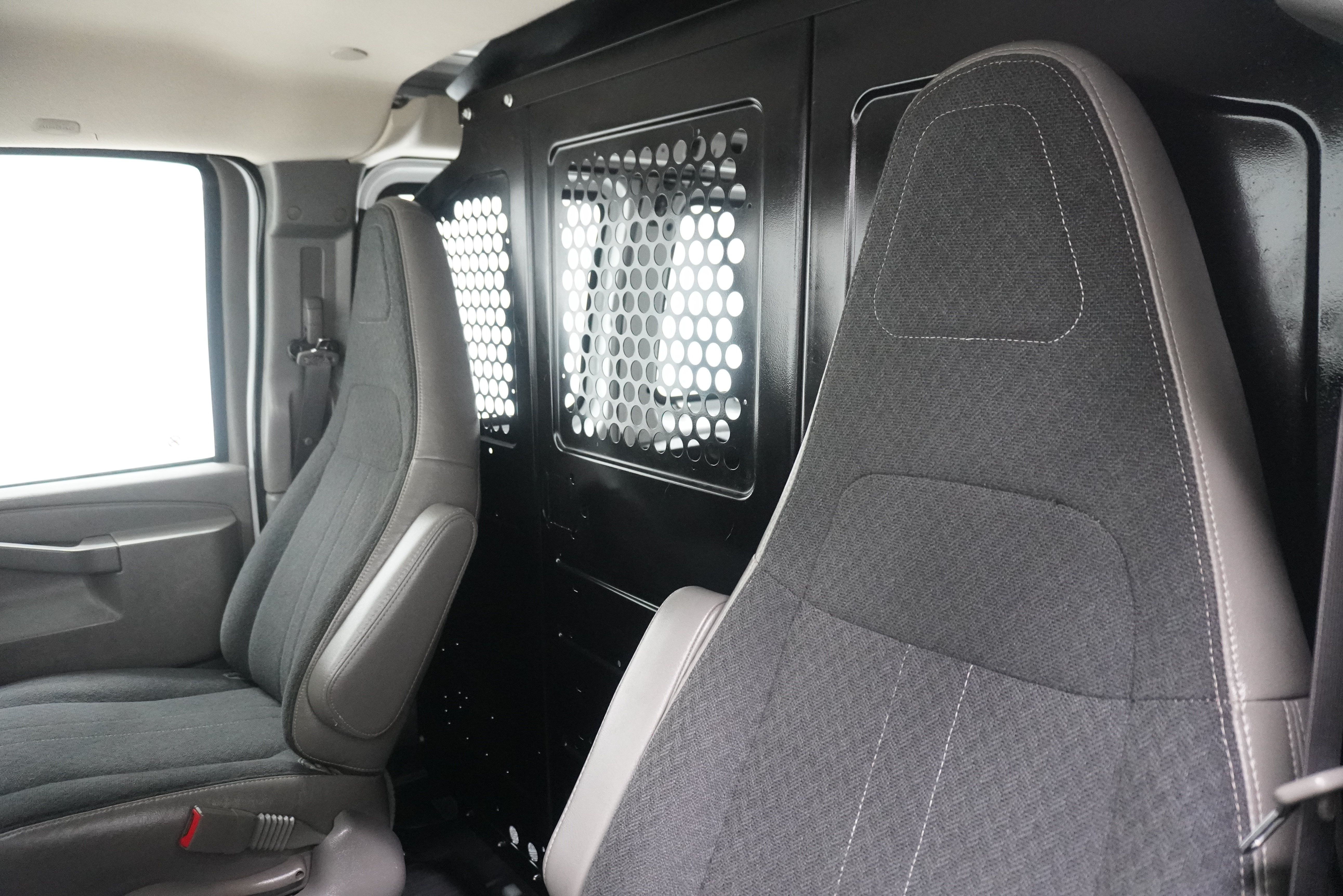 Used 2019 Chevrolet Express 2500 w/ Driver Convenience Package RWD image 9
