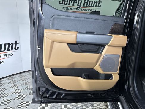 Used 2023 Ford F350 Lariat w/ Tow Technology Package image 17