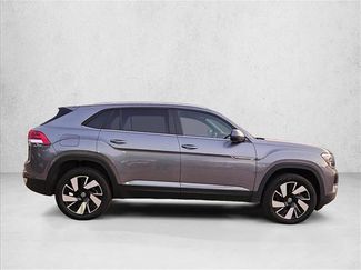 Used 2025 Volkswagen Atlas Cross Sport SE video 4