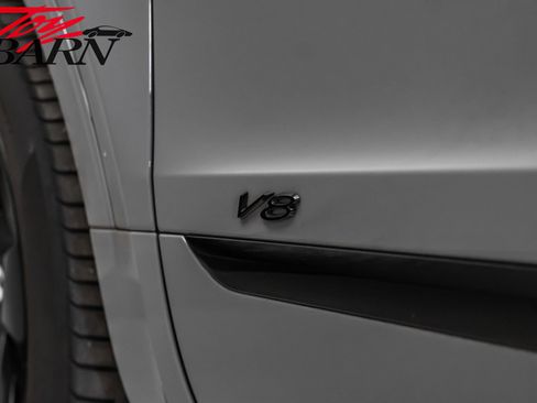 Used 2022 Bentley Bentayga image 13