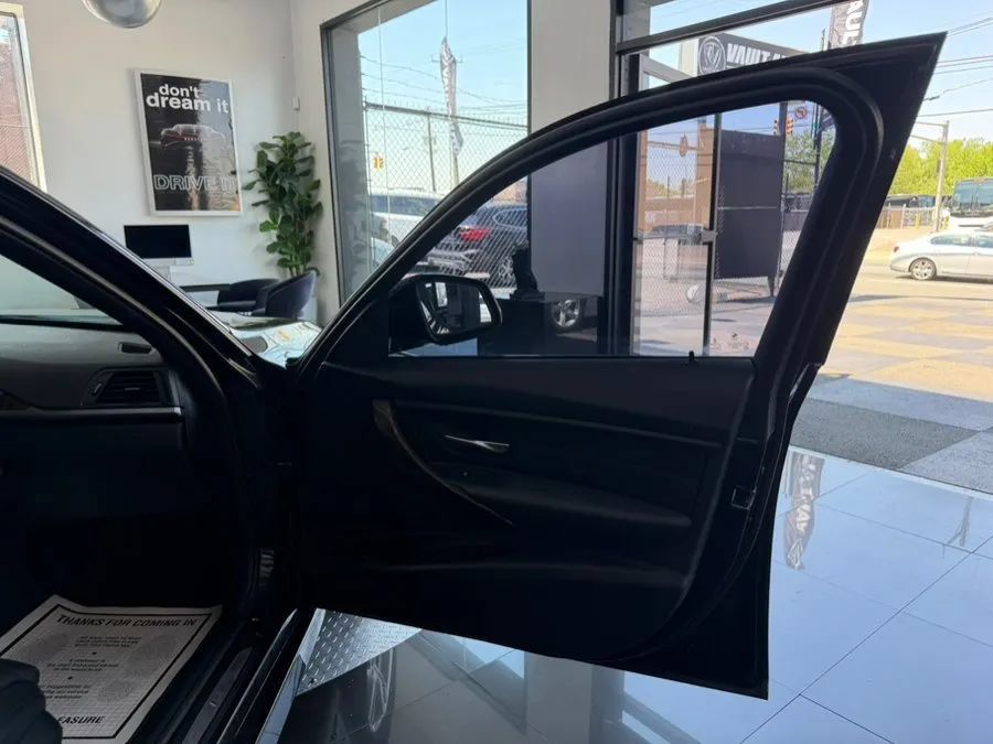 Used 2015 BMW 328i Sedan RWD image 14