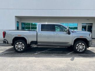 New 2026 GMC Sierra 2500 Denali w/ Denali Reserve Package AWD/4WD video 3