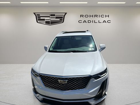 Used 2021 Cadillac XT6 Premium Luxury AWD/4WD image 2