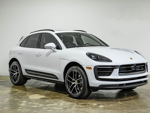 Used 2024 Porsche Macan AWD/4WD image 7